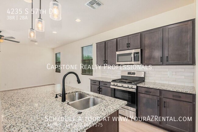 Building Photo - 4235 S 57th Dr