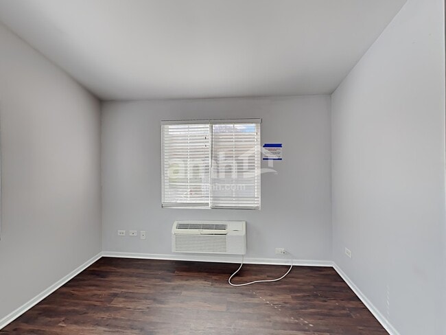 Building Photo - 2023 Silverstone Drive