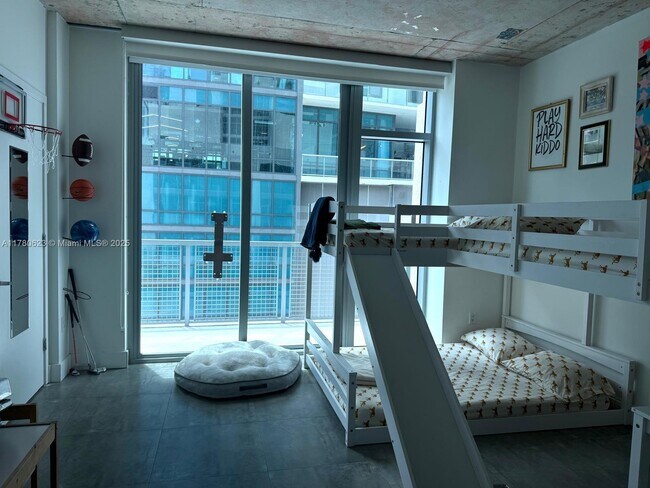 Foto del edificio - 3301 NE 1st Ave