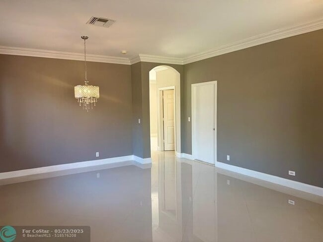 Building Photo - 3755 Pebblebrook Ct