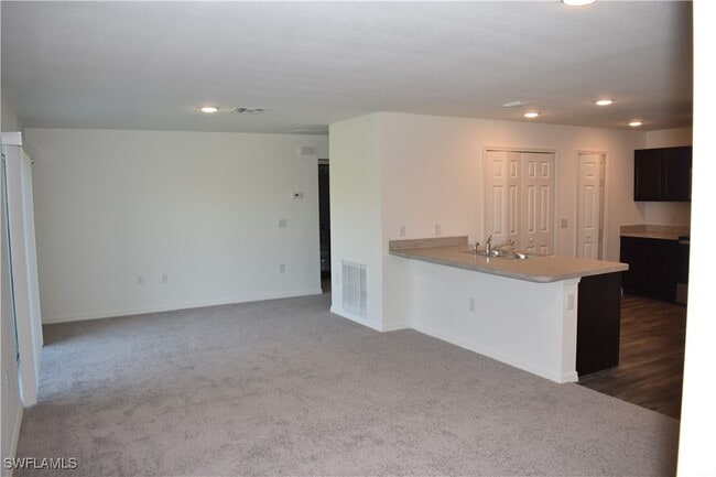 Building Photo - 8388 Delong Ave