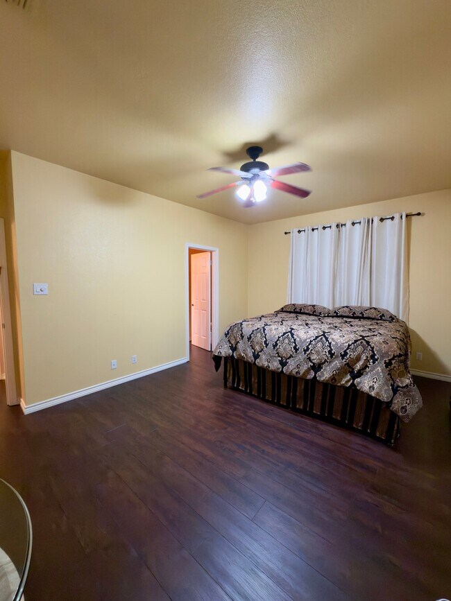 Foto del edificio - 18 Brieley Ln