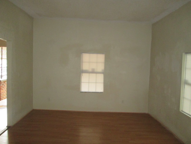 Foto del edificio - 2533 Wheeler Rd