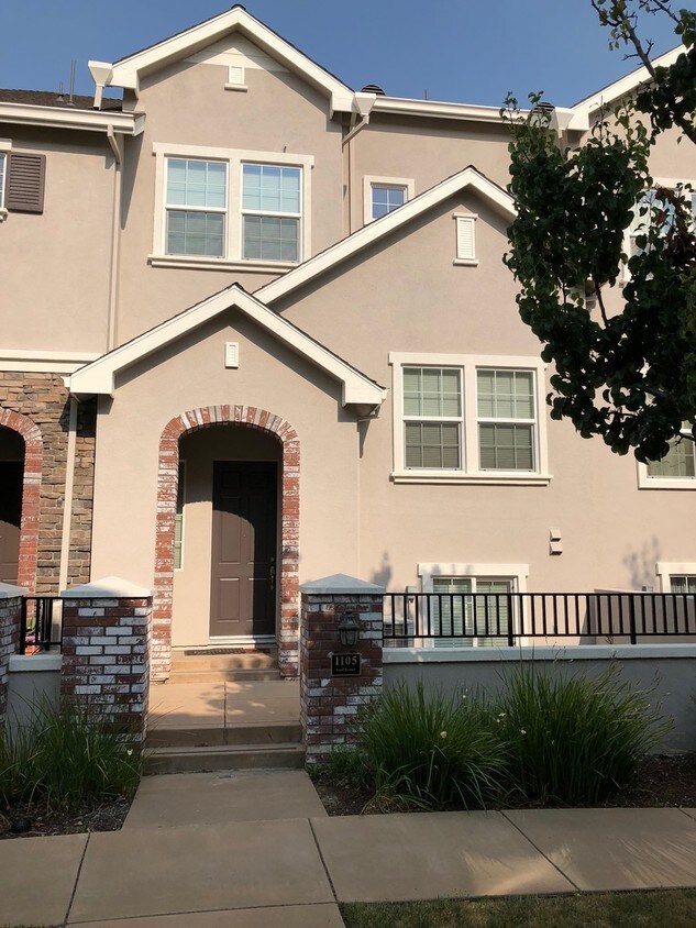 1105 Lund Terrace, Sunnyvale, CA 94089 House Rental in Sunnyvale, CA