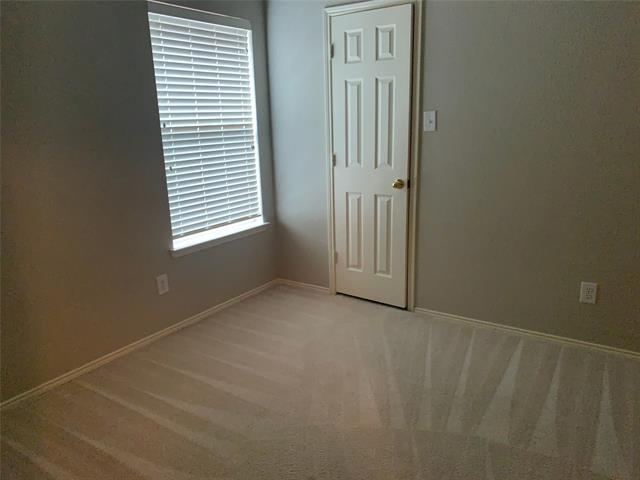 Foto del edificio - 6000 White Pine Dr