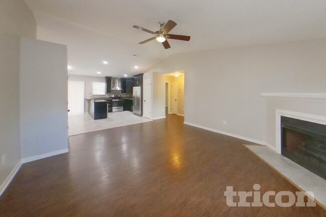 Building Photo - 204 Yukon Dr