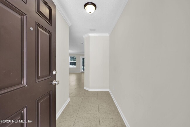 Building Photo - 452 Walnut Dr