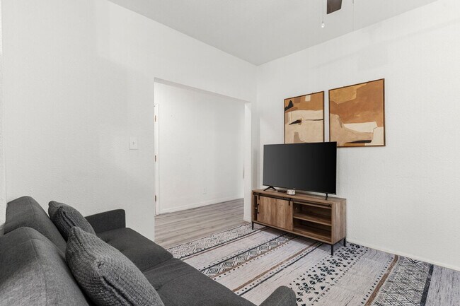 Foto del edificio - 2218 E 20th Ave