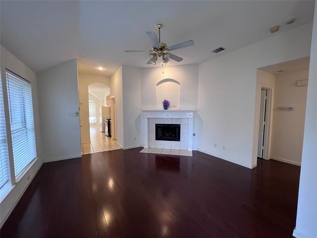 Building Photo - 5305 Ficus Dr