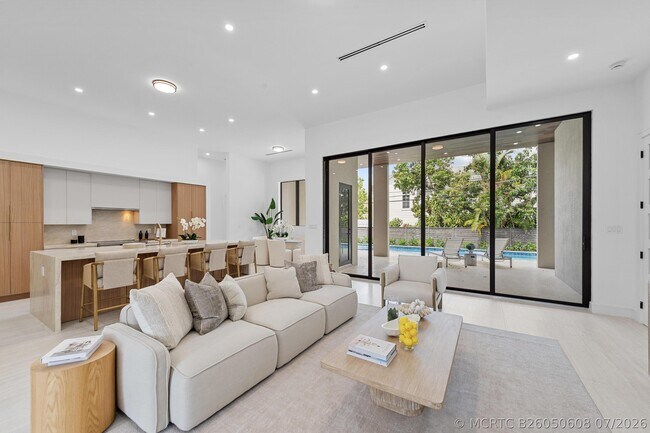 Foto del edificio - 801 SE 6th Ct