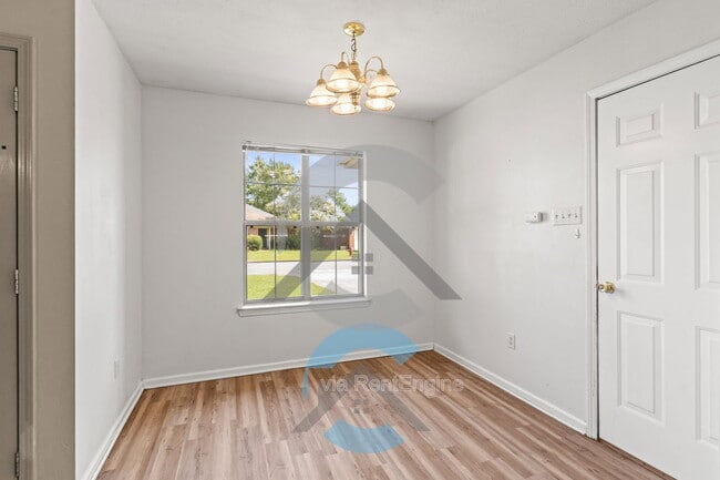 Foto del edificio - 1735 Monaco Dr