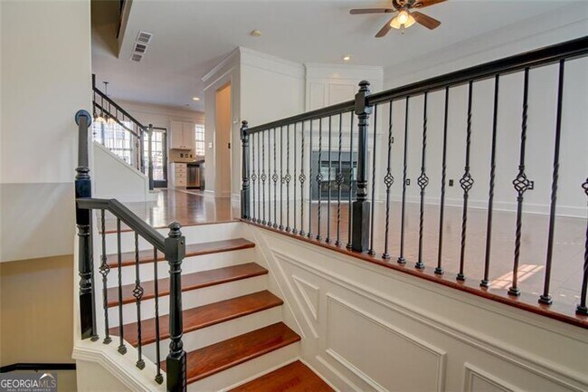 Building Photo - 2430 Natoma Ct SE