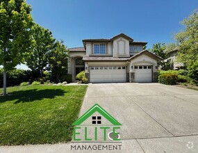 Building Photo - 4190 Meadow Wood Dr