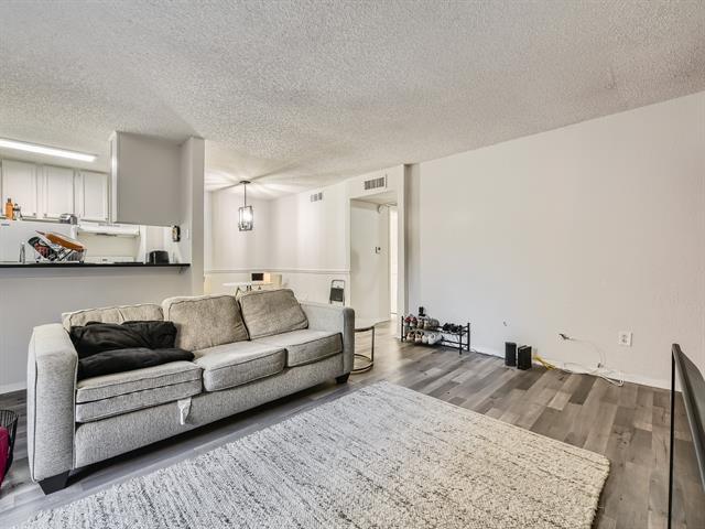 Foto del edificio - 1810 N Garrett Ave