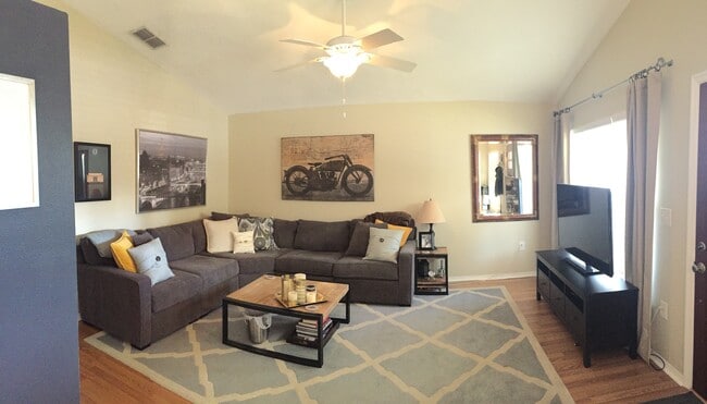 living room - 779 West Lyman Avenue