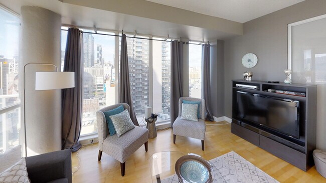 Building Photo - 220 Victoria St