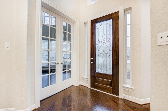 Building Photo - 14017 Northline Lake Dr