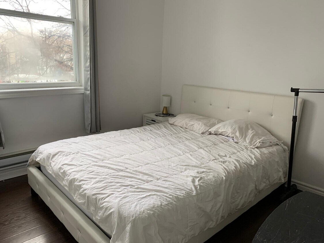 5144 Papineau Av Unit 5144, Montréal, QC H2H 1W2 Apartments 5144