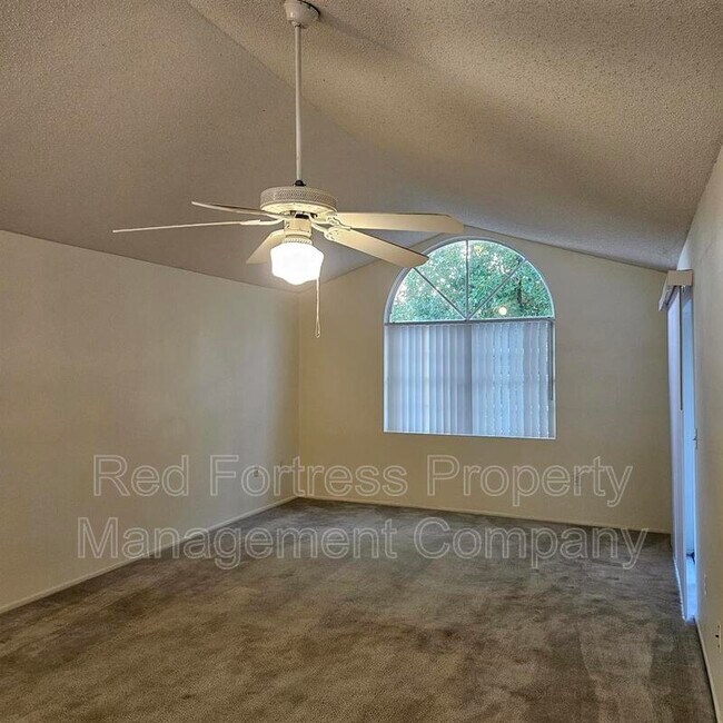 Foto del edificio - 3419 Winkler Ave