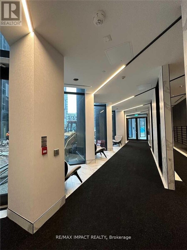 Building Photo - 30 Tretti Wy