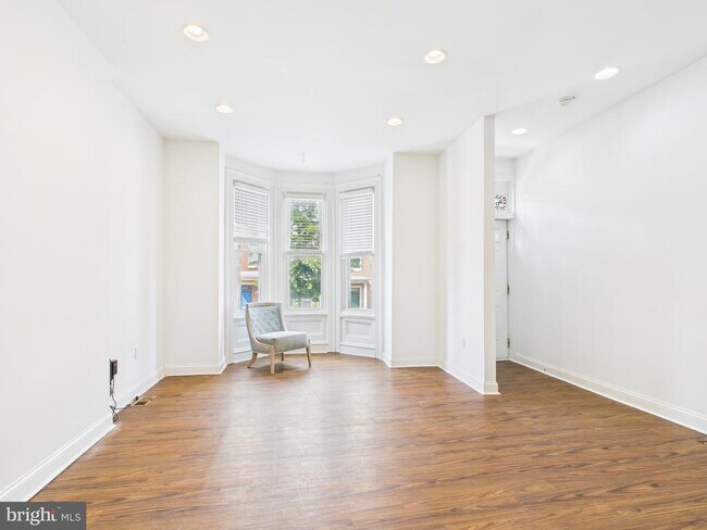 Foto del edificio - 3516 Wallace St