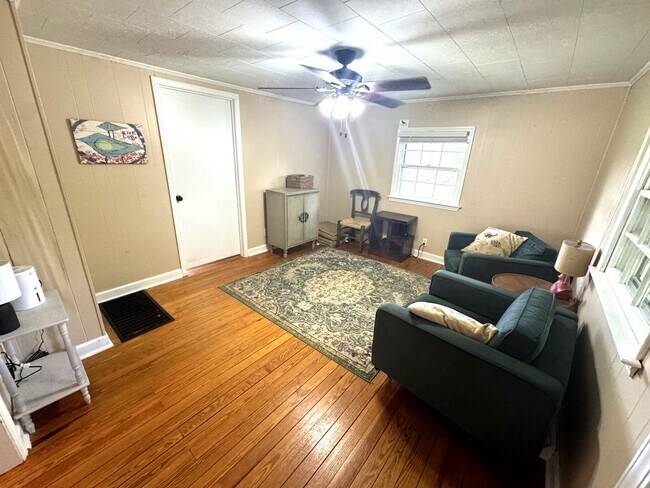 Foto del edificio - 820 Brown Rd