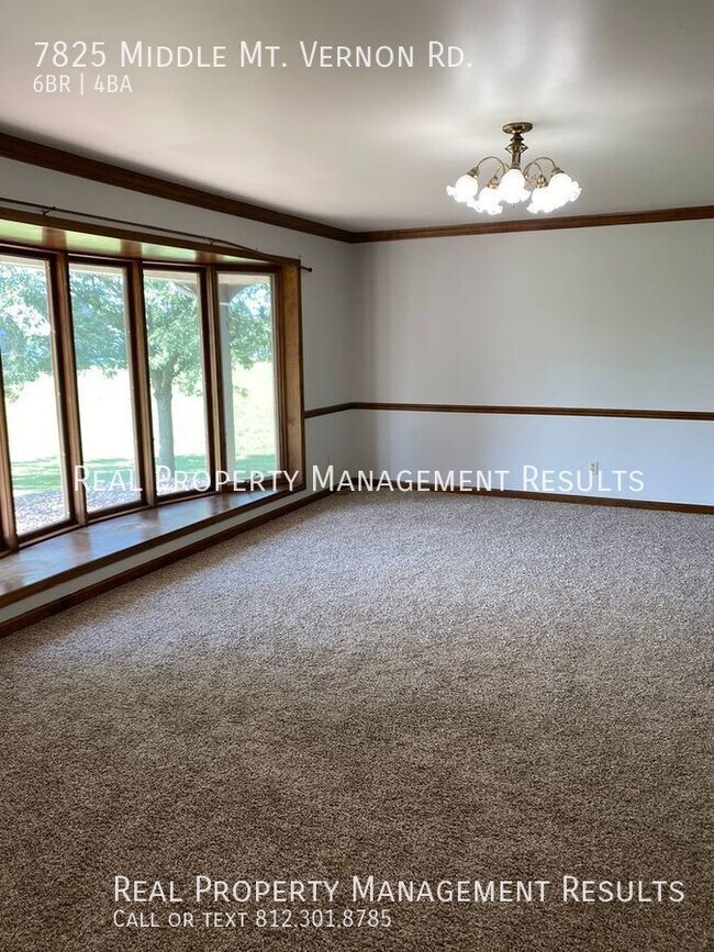 Building Photo - 6 Bedroom, 4 Bath West Side Home