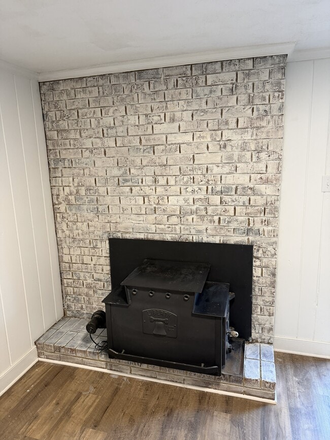 Building Photo - 1914 Pump Rd