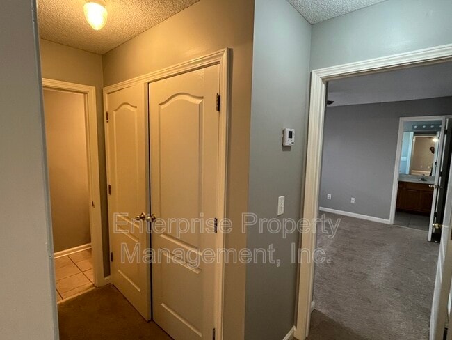 Foto del edificio - 9125 Cinderhill Cove E