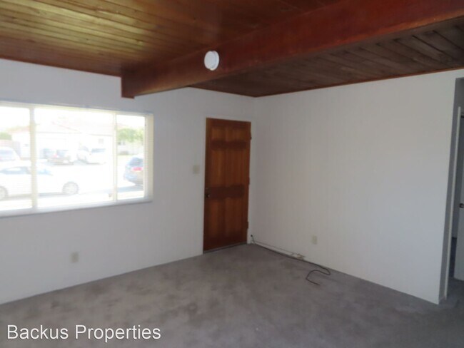 Foto del edificio - 3 br, 1 bath House - 445 Chaparral Street