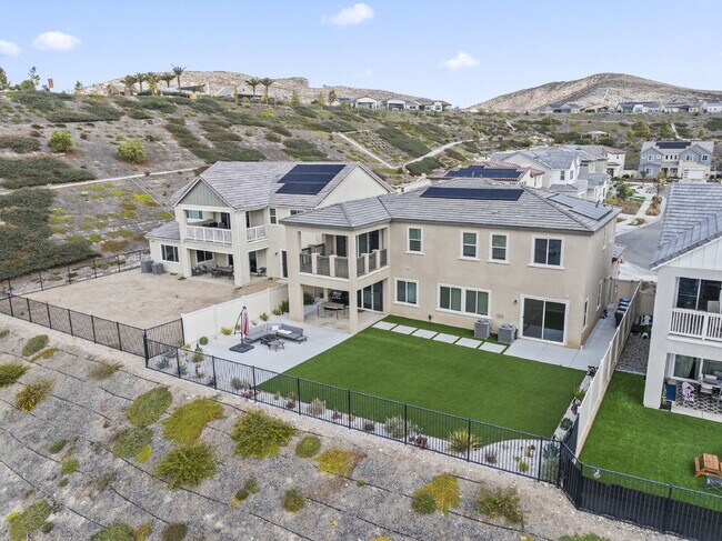 Foto del edificio - "Spacious Santa Clarita Sanctuary: 4-Bedro...