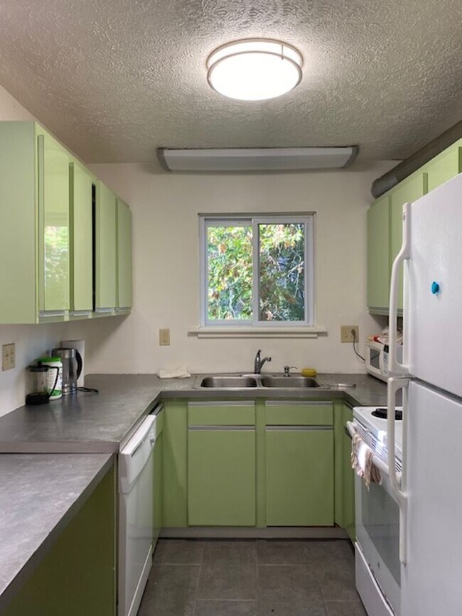 Foto del edificio - 718 Hudson St