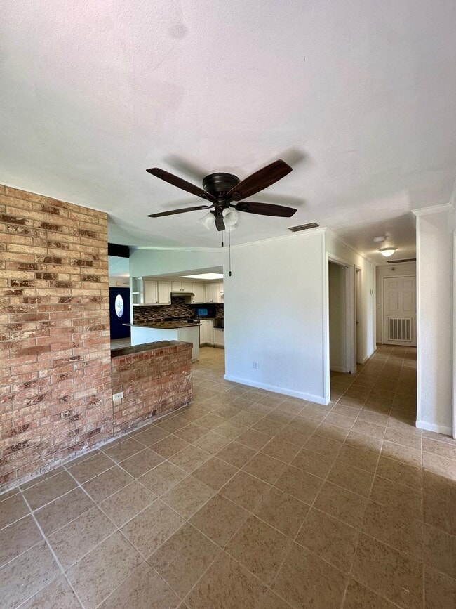 Foto del edificio - 1509 Robin Ave