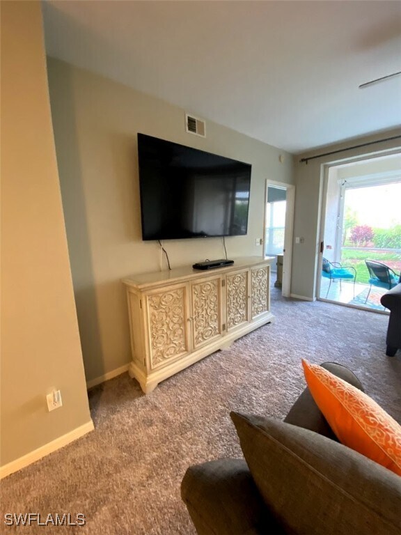 Foto del edificio - 326 Bradstrom Cir