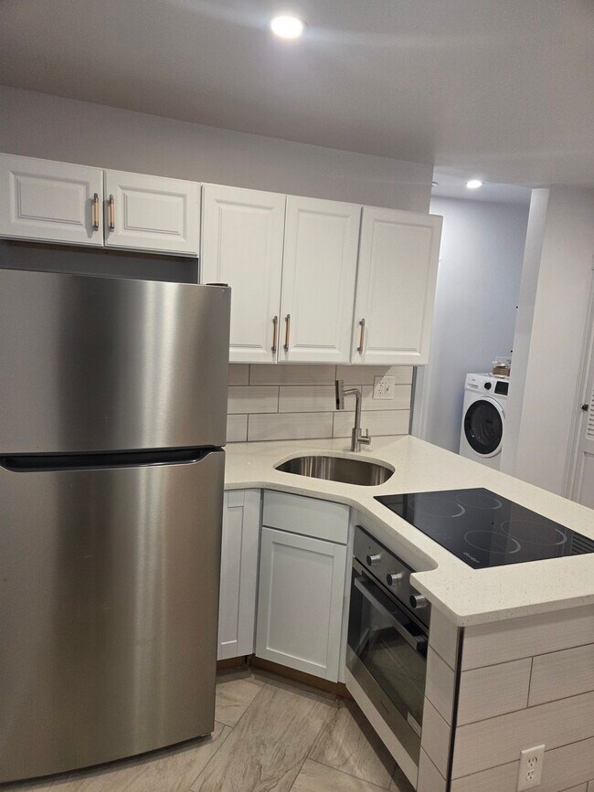 Foto del edificio - 3408 Goodman St