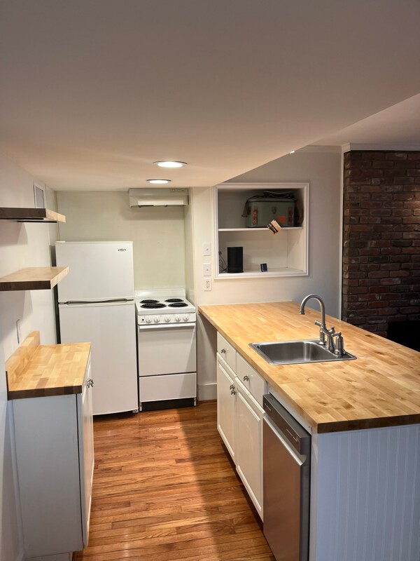 Foto del edificio - 1426 Milner Crescent