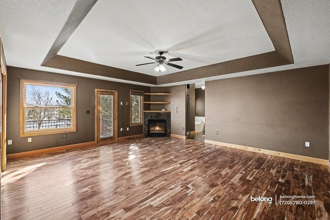 Building Photo - 1050 S Manila Rd