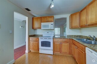 Building Photo - 8141 SW 24th Ct
