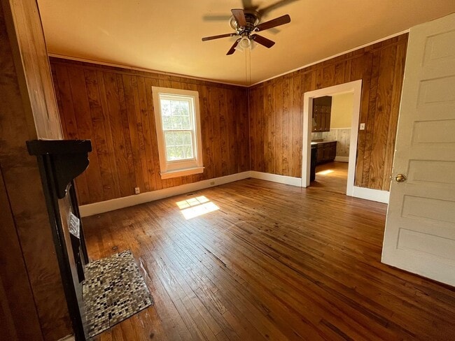 Foto del edificio - Rent NOW! Charming and spacious historic h...
