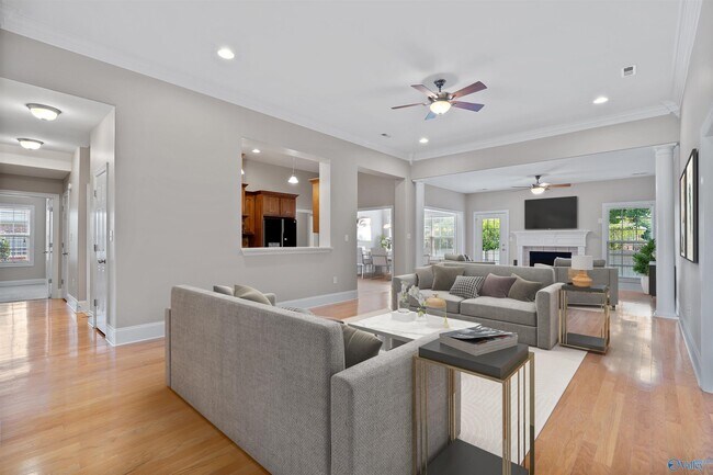 Foto del edificio - 3116 Tenker Creek Ln SE