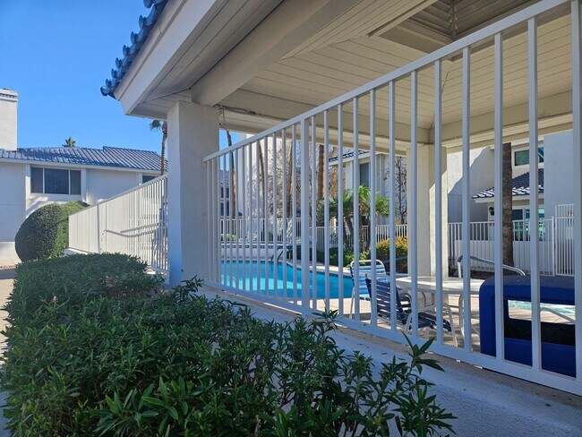 Foto del edificio - 2 Bedroom Condo in Marina Villas