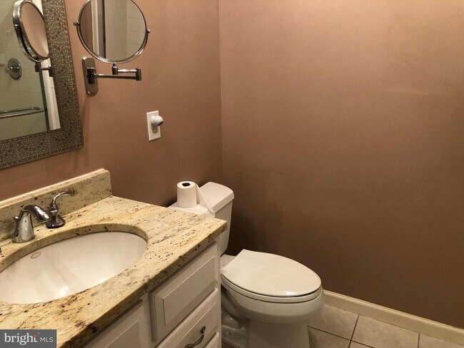 Foto del edificio - 4505 Hazeltine Ct