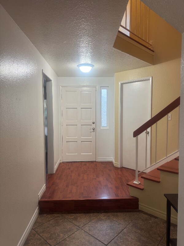 Foto del edificio - 21496 Firwood