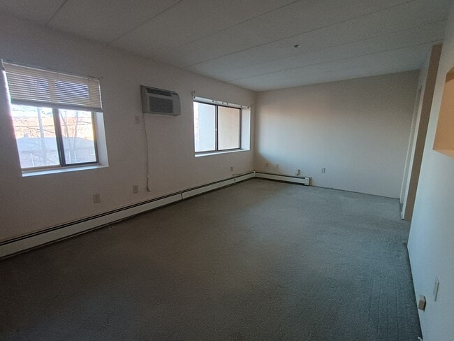 Building Photo - 157 Franklin St