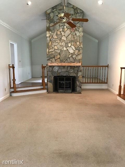 Foto del edificio - 28 Mountain Brook Trl