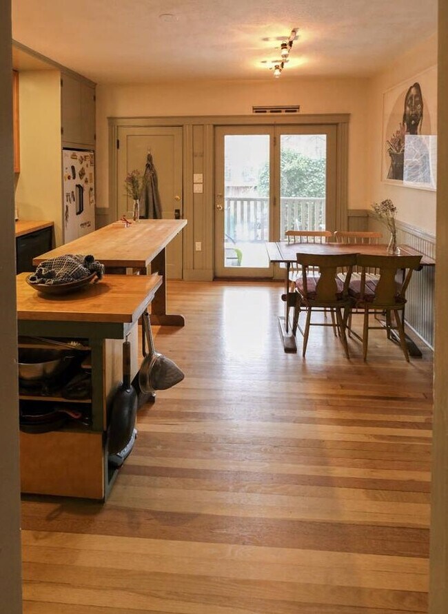 Foto del edificio - 218 Brookline St