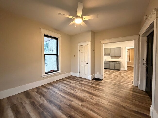 Foto del edificio - 1035 1st Ave S