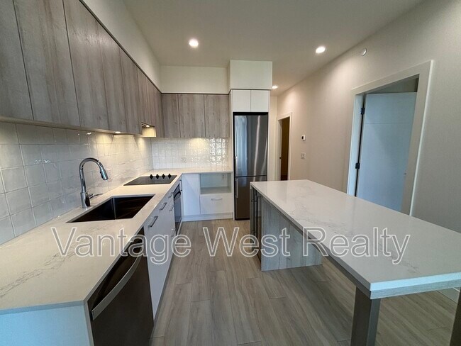 Photo du bâtiment - 3699-3699 Capozzi Rd