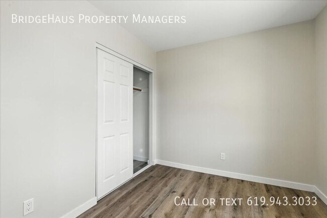 Foto del edificio - 4973 72nd St