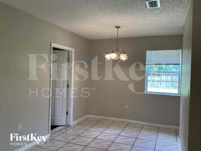 Foto del edificio - 1525 NW 126th St